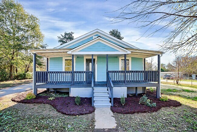 Building Photo - 209 Fairdale St