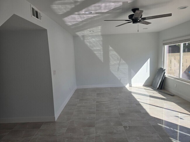 Building Photo - Fully Remodeled 4-Bedroom, 3-Bath Rental H...