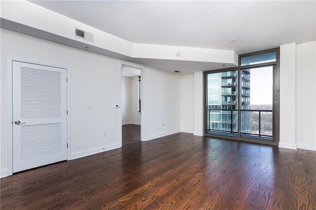 Building Photo - 270 17th St NW