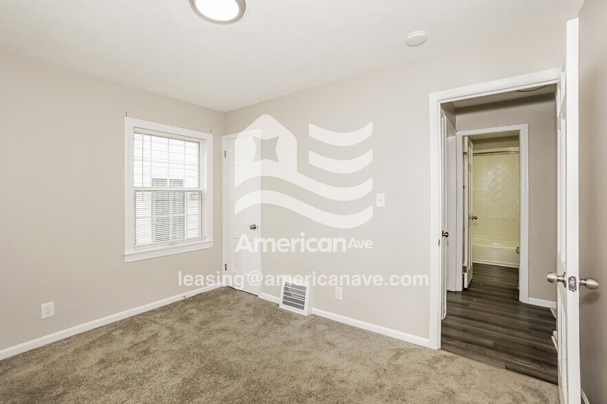 Building Photo - 3187 Lincoln St