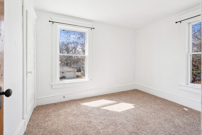 Building Photo - 246 Western Ave