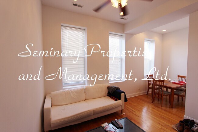 Interior Photo - 1821 N Sheffield