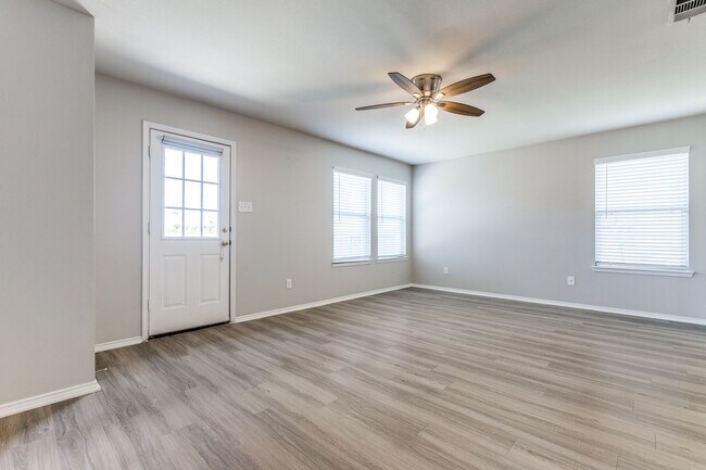 Building Photo - 7752 Highpoint Ridge