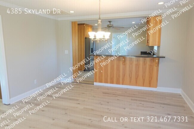 Building Photo - 4385 Skyland Dr