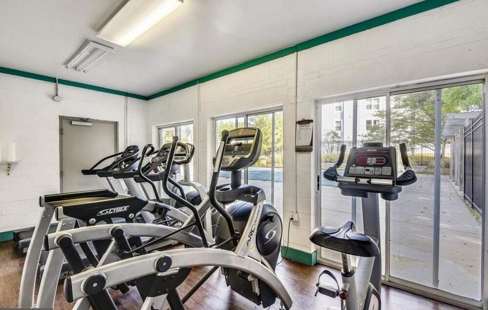 Fitness center - 20 Greystone Ct