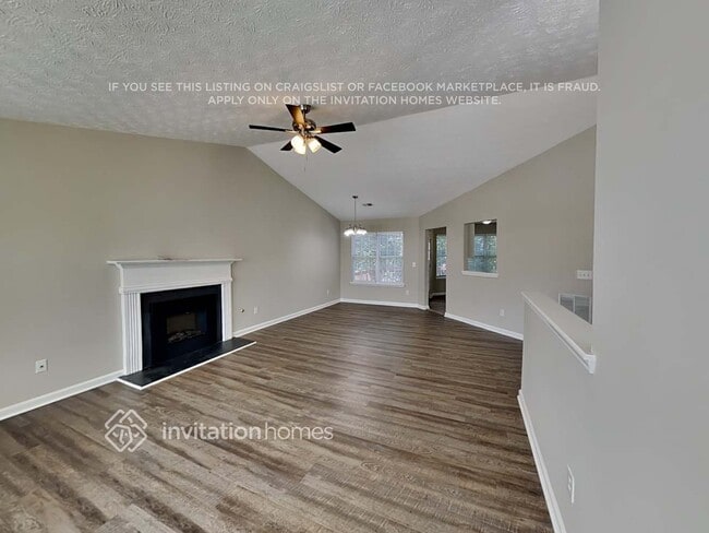 Building Photo - 3014 Lake Park Trail