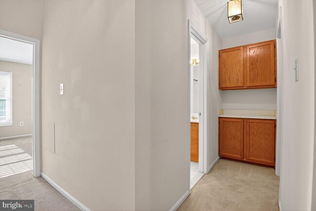 Building Photo - 4257 Sleepy Lake Dr