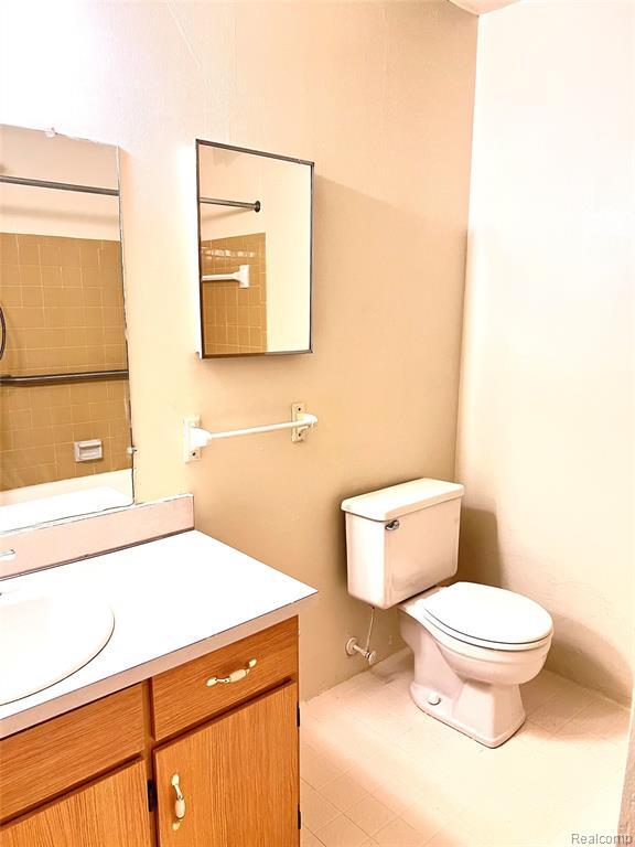 Building Photo - 7538 Manor Cir