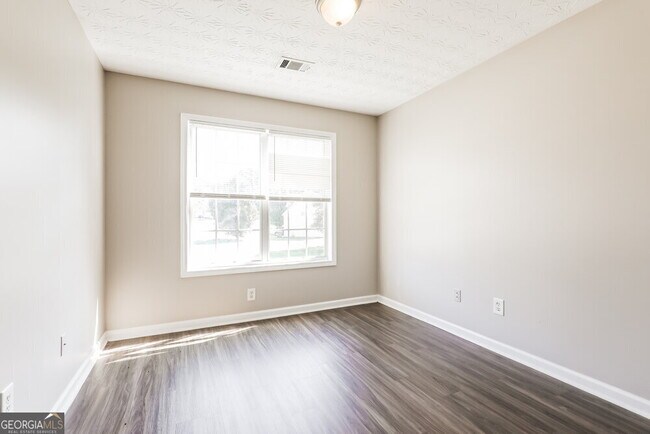 Building Photo - 2415 Crestwicke Crossing Ct