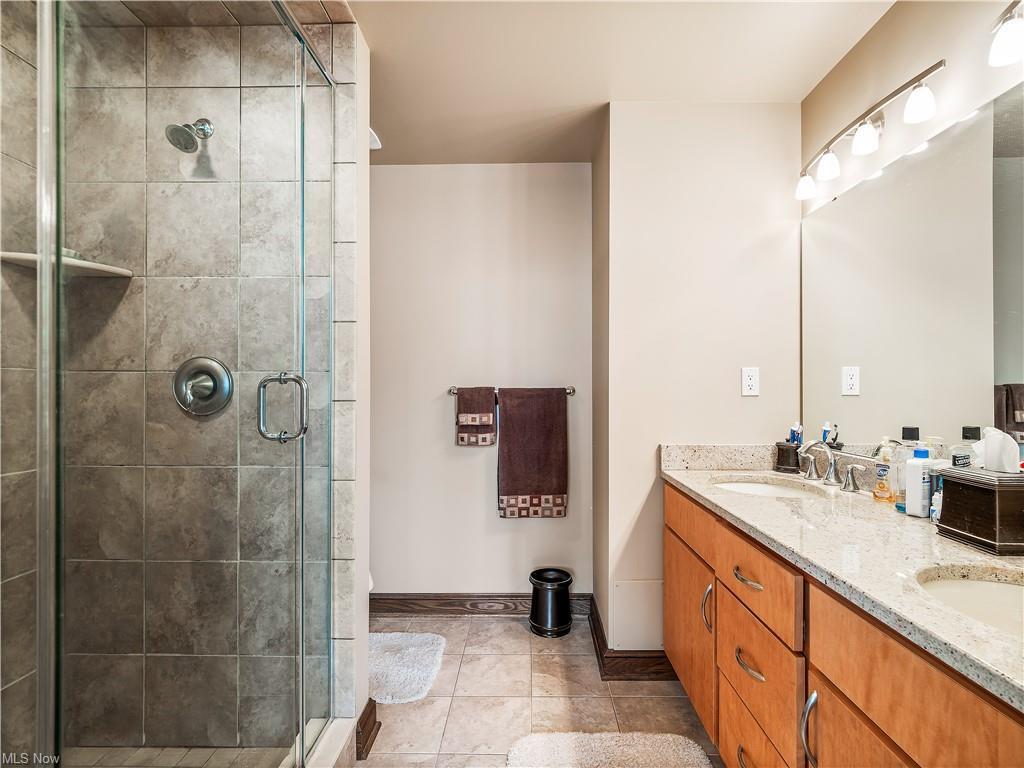 Building Photo - 140 Public Sq