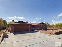 Building Photo - Beautifully Remodeled single Level Home Av...