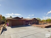 Building Photo - Beautifully Remodeled single Level Home Av...