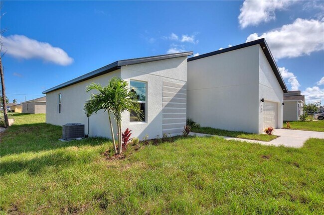 Building Photo - 205 Hyacinth Ct