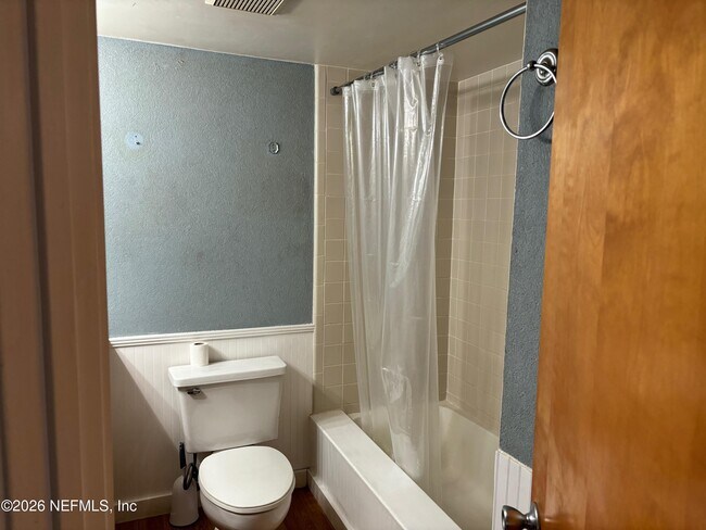 Building Photo - 1255B Ponce Island Dr