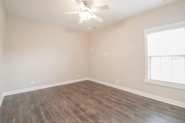 Building Photo - 301#B Chase Drive