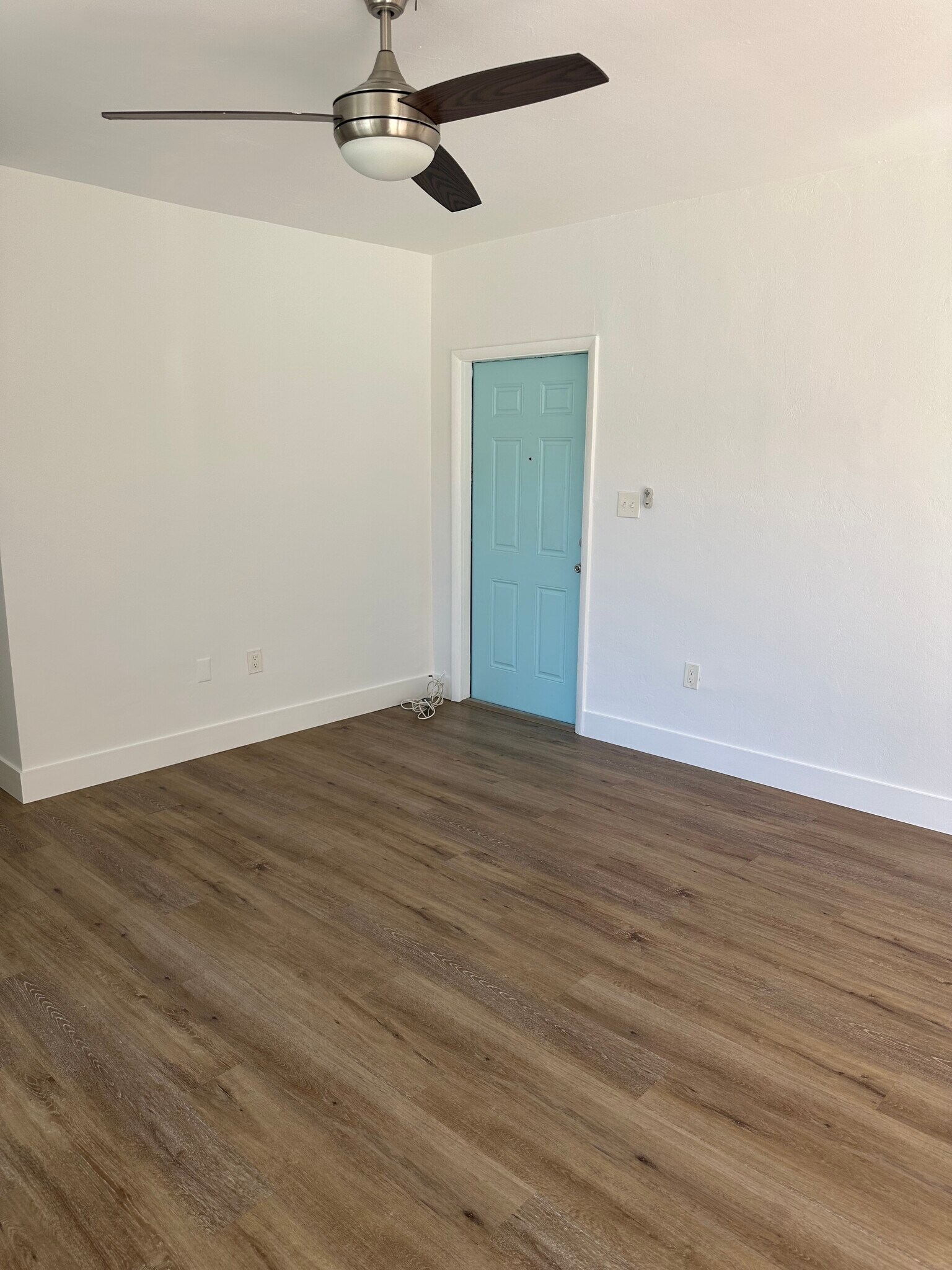 Building Photo - 13155 Emerald Dr