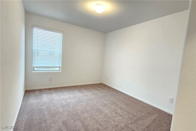 Building Photo - 6071 Swift Lariat St
