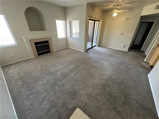 Building Photo - 8250 N Grand Canyon Dr