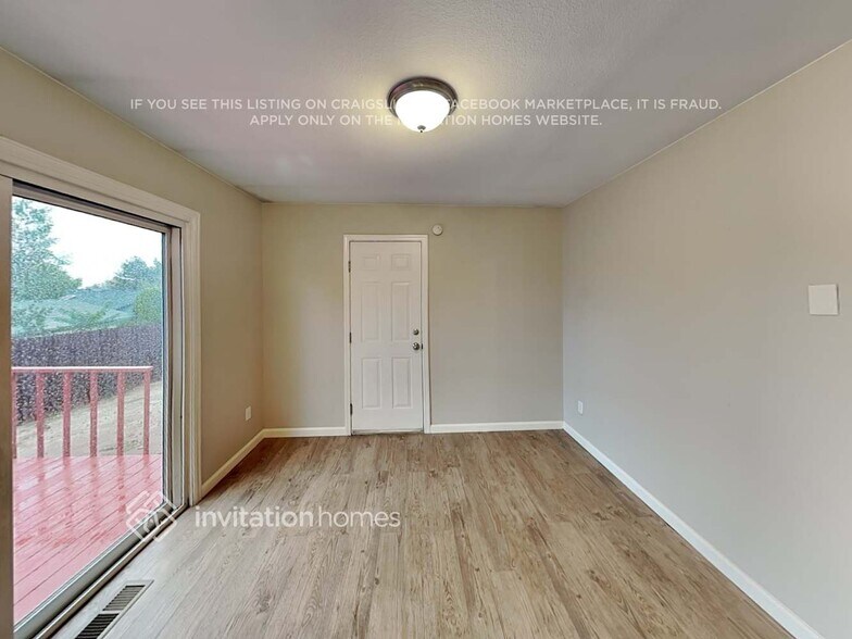 Building Photo - 16725 E Napa Dr