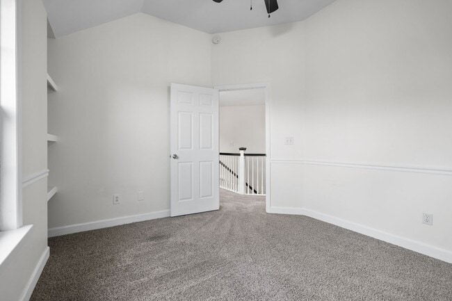 Building Photo - 1004 Austin Ct