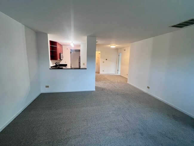 Building Photo - 120 Glengarry Dr