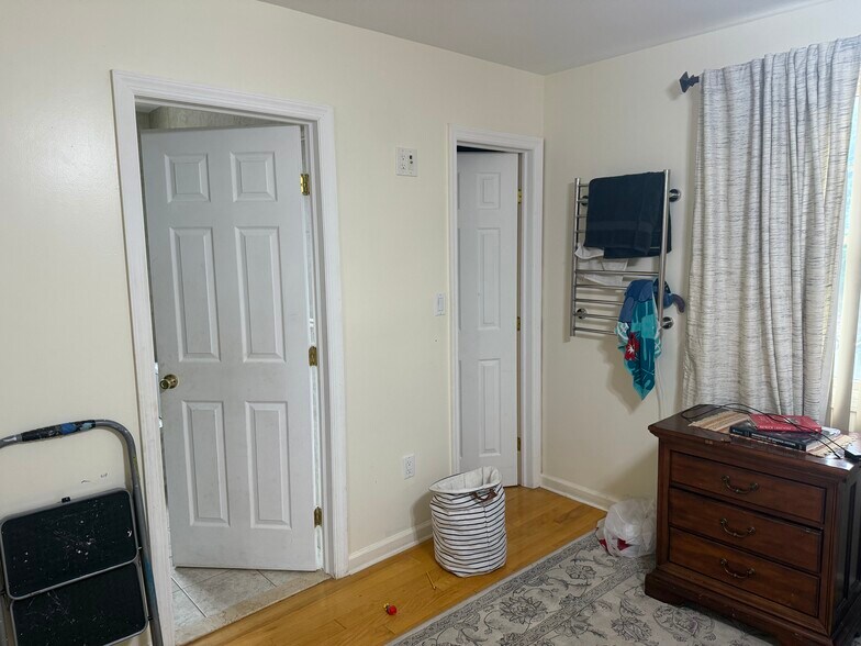 Building Photo - 284 Semton Blvd