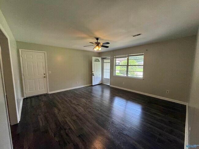 Building Photo - 5020 Ortega Cir NW