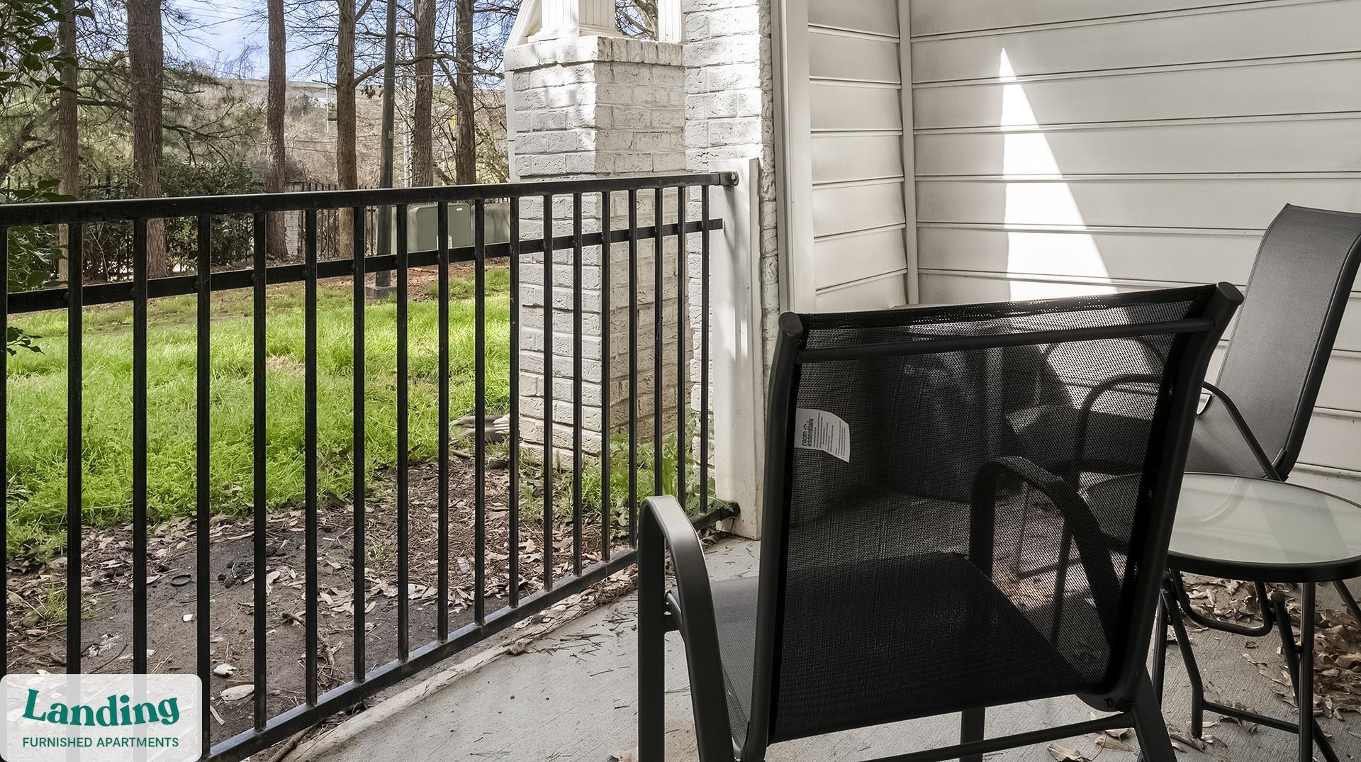 Building Photo - 925 Canterbury Rd NE