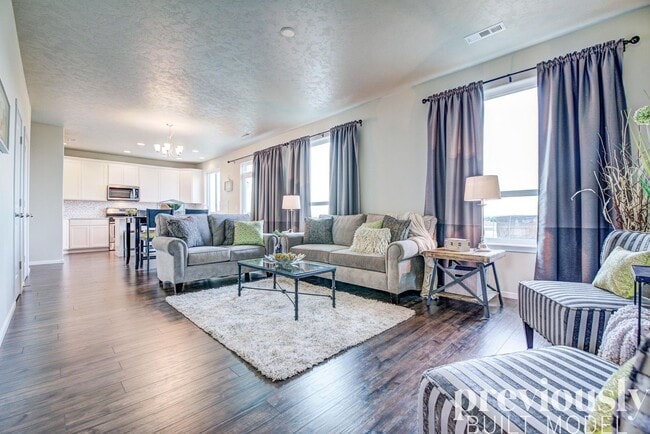 Building Photo - Stunning 3 Bed, 2.5 Bath Home in Spokane Valley! *HOLIDAY SPECIAL: $1,000 OFF!*