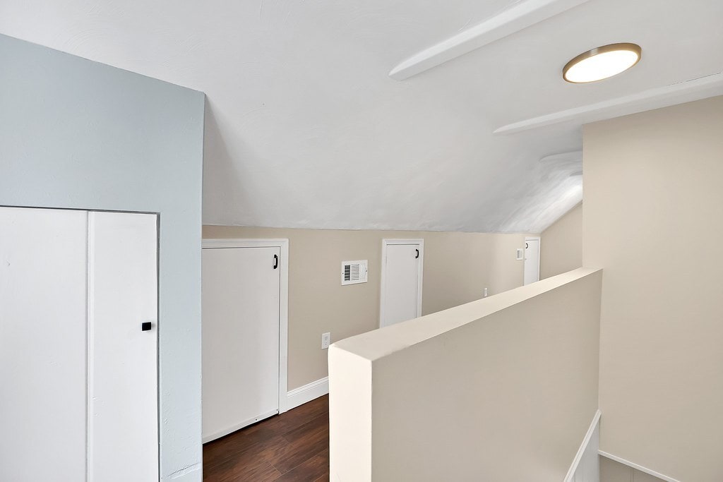 Building Photo - 608 N Abingdon St