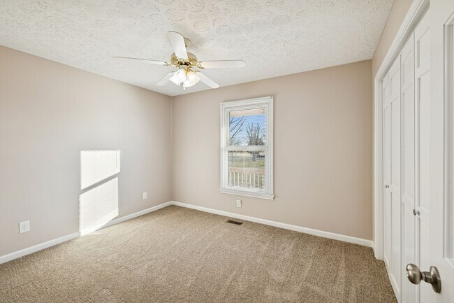 Building Photo - 353 Branham Mill Rd
