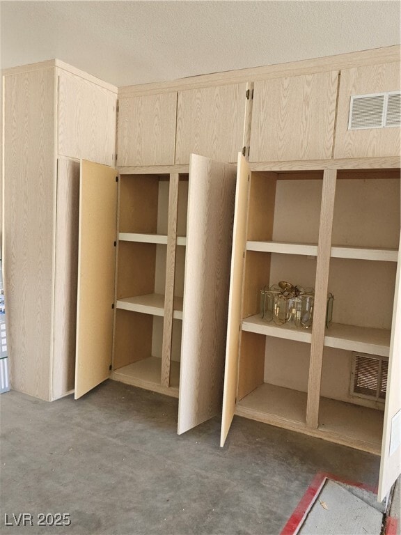 Building Photo - 2730 Darby Falls Dr