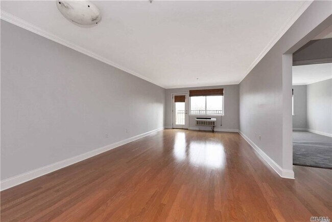 Building Photo - 130 Post Ave