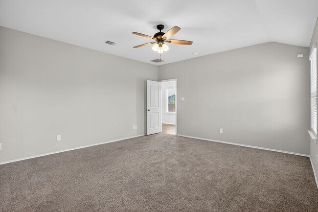 Building Photo - Beautiful 4 Bed Home in Mill Creek Estates | Open Floor Plan + Appliances Included!