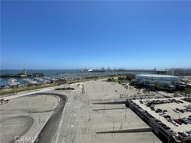 Building Photo - 525 E Seaside Way