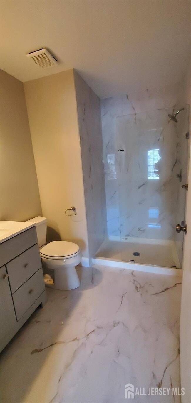 Building Photo - 261 Kempsey Dr