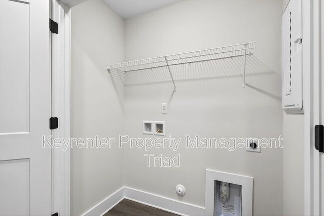 Building Photo - 4655 Canter Park Ln