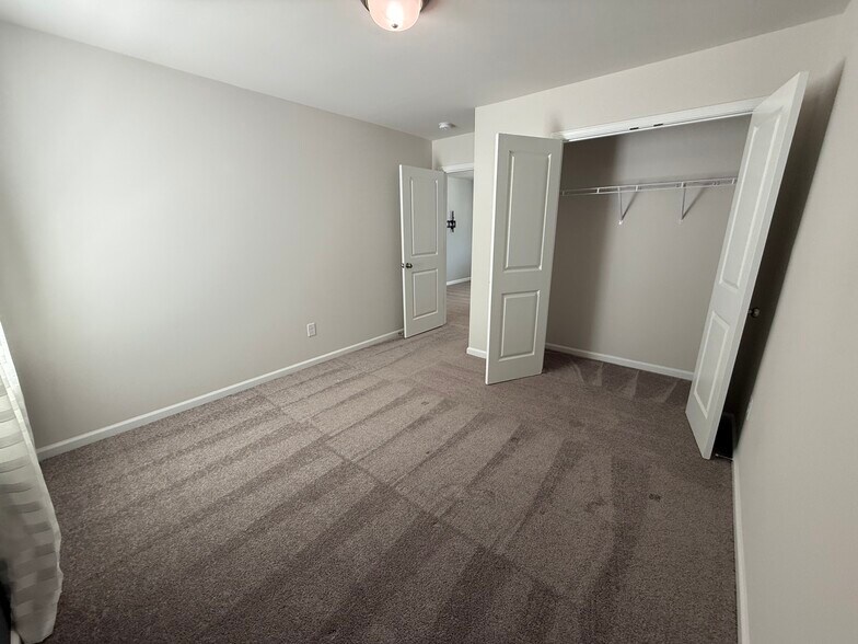 Bedroom Two - 3020 Hillgate Trl