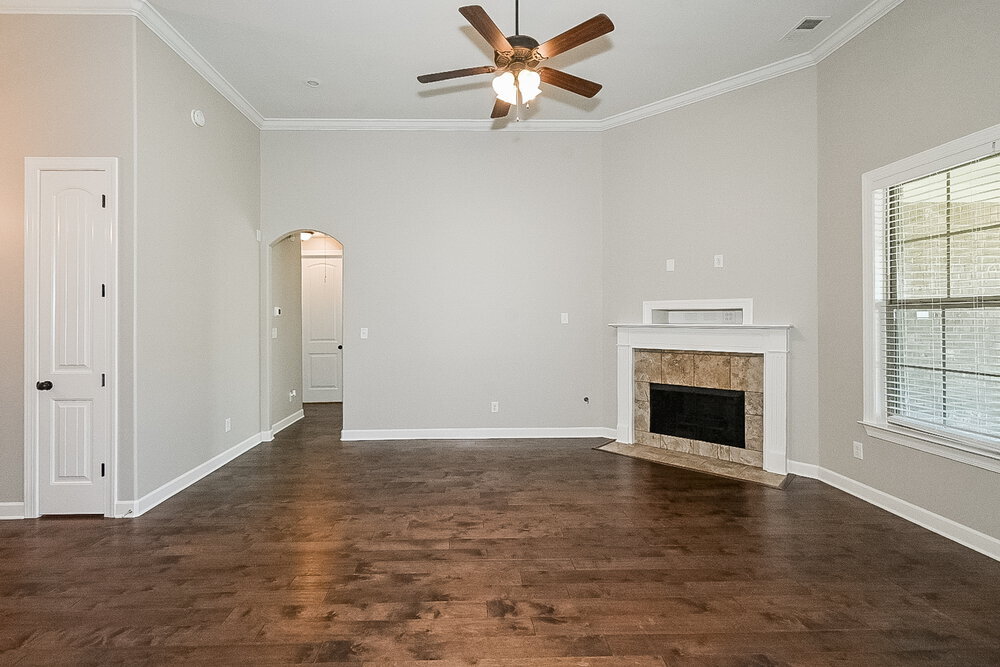 Building Photo - 40 Donna Lyn Dr