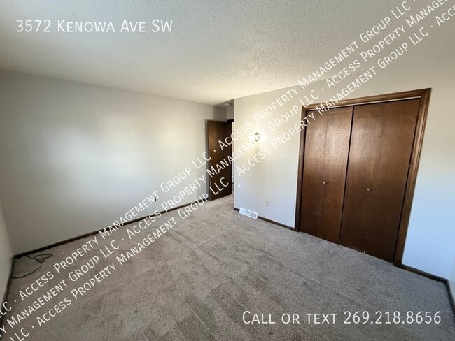 Building Photo - 3572 Kenowa Ave SW