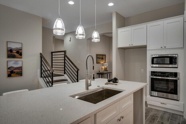 Building Photo - 4-BEDROOM LUXURY NEW CONSTRUCTION