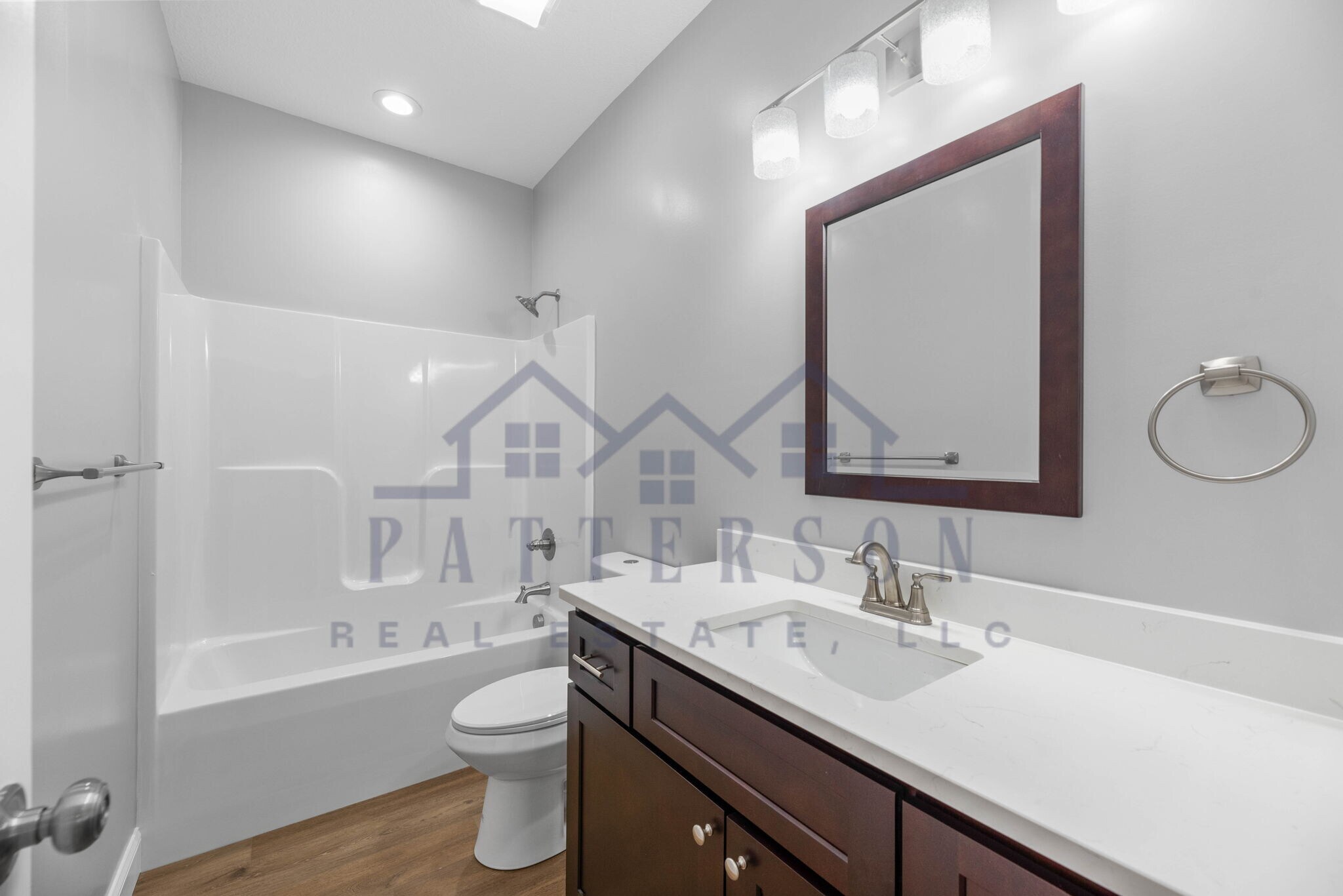 Building Photo - 2544 Bernhurst Dr