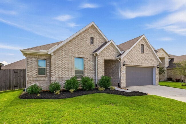 Building Photo - 6407 Amberwood Dr