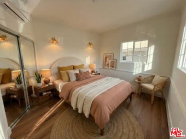 Building Photo - 1000 S Sherbourne Dr