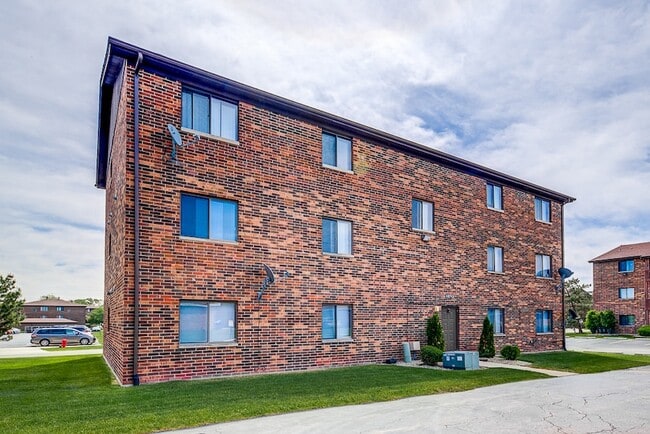 Building Photo - 15706 Peggy Ln
