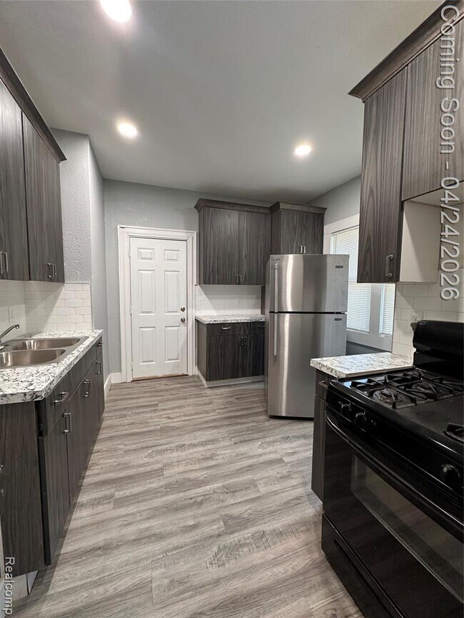 Building Photo - 4506 Bewick St