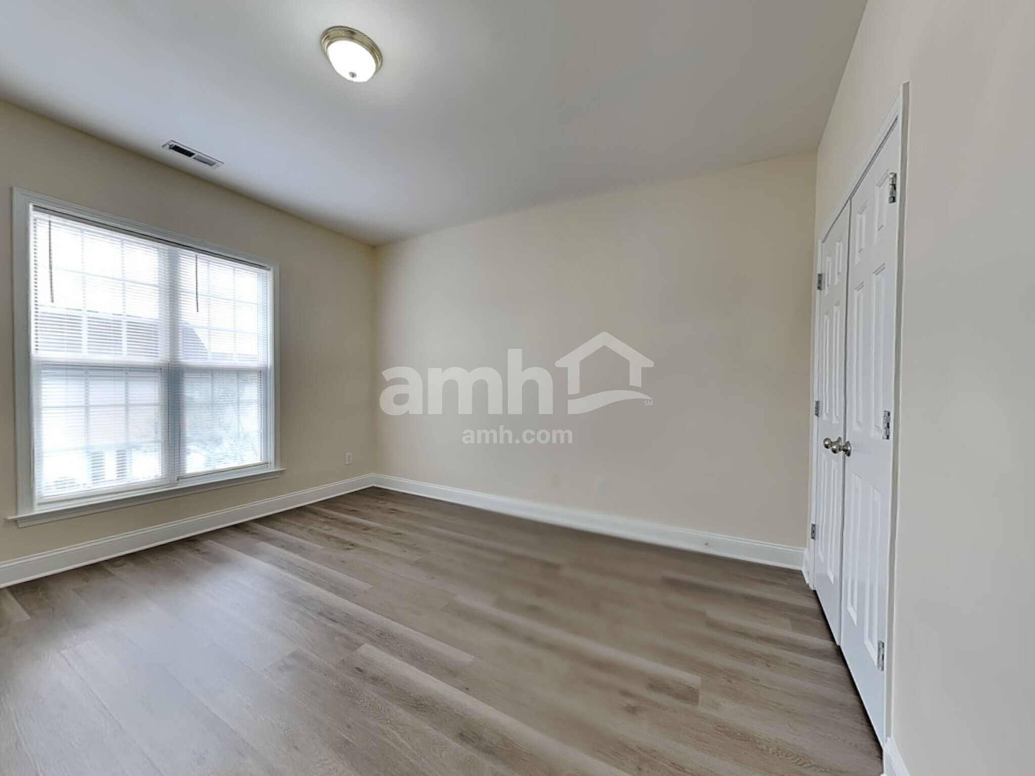 Building Photo - 112 Spalding Ln