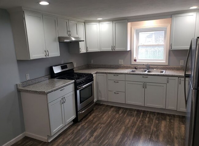 Building Photo - 141 Shenango Road