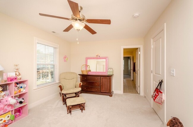 Building Photo - 255 Mimosa Dr