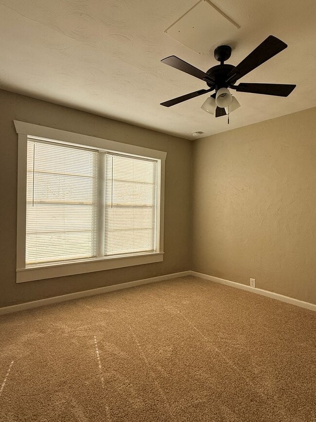 Building Photo - 2500 Taylor St